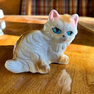 Vintage Kitten  Cat Ceramic Figurine Blue Eyes home decor Kitschy Home Decor